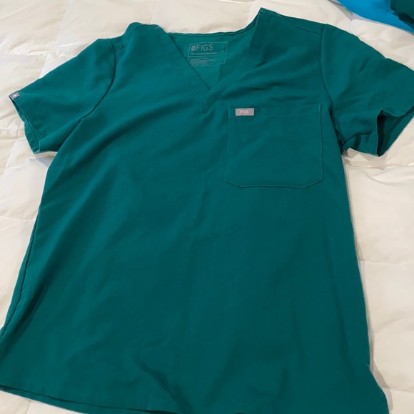 Figs Tops - Figs top